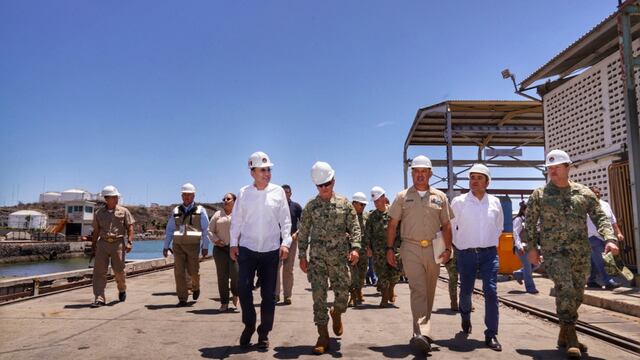 Alfonso Durazo y Rafael Ojeda Durán supervisan puerto de Guaymas