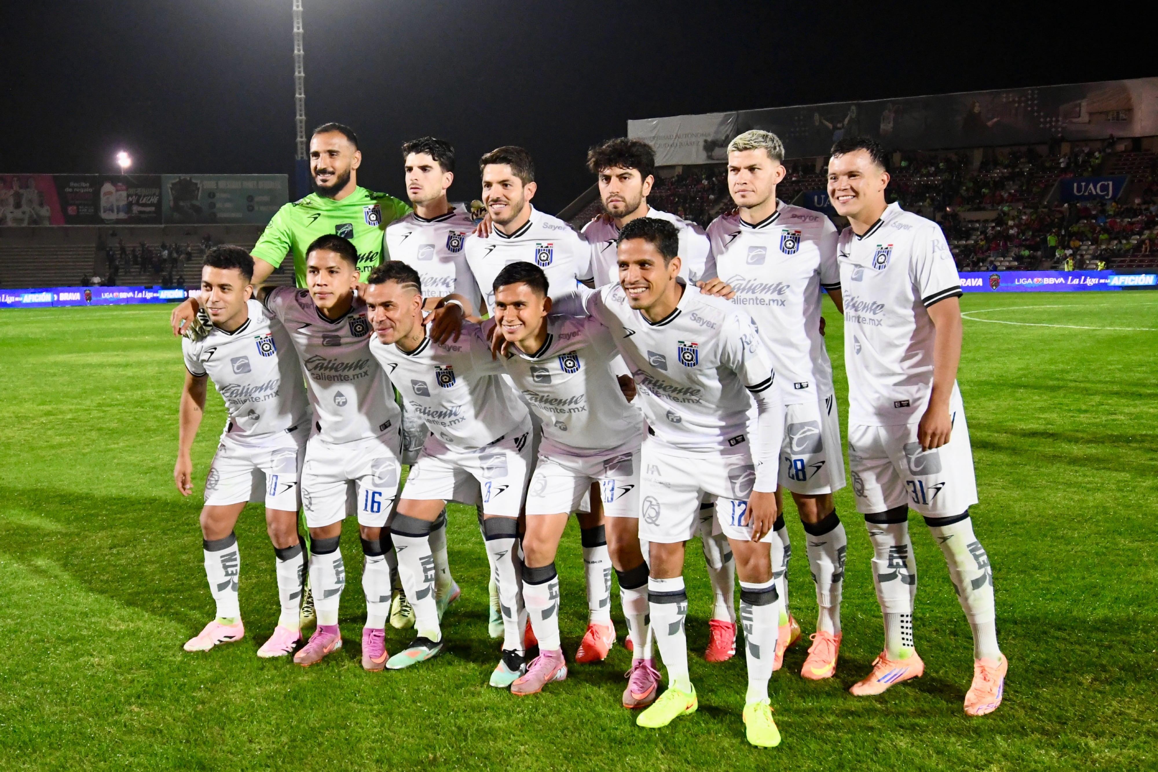 Querétaro ya tiene nuevo entrenador y, para variar, no es mexicano