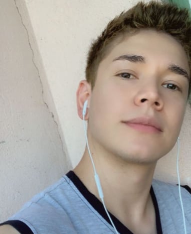 Eduardo Zapien, novio de Mario Aguilar.