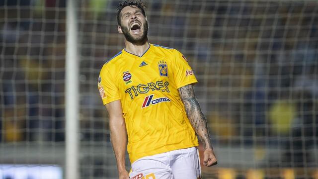 Gignac celebrando un triunfo de Tigres