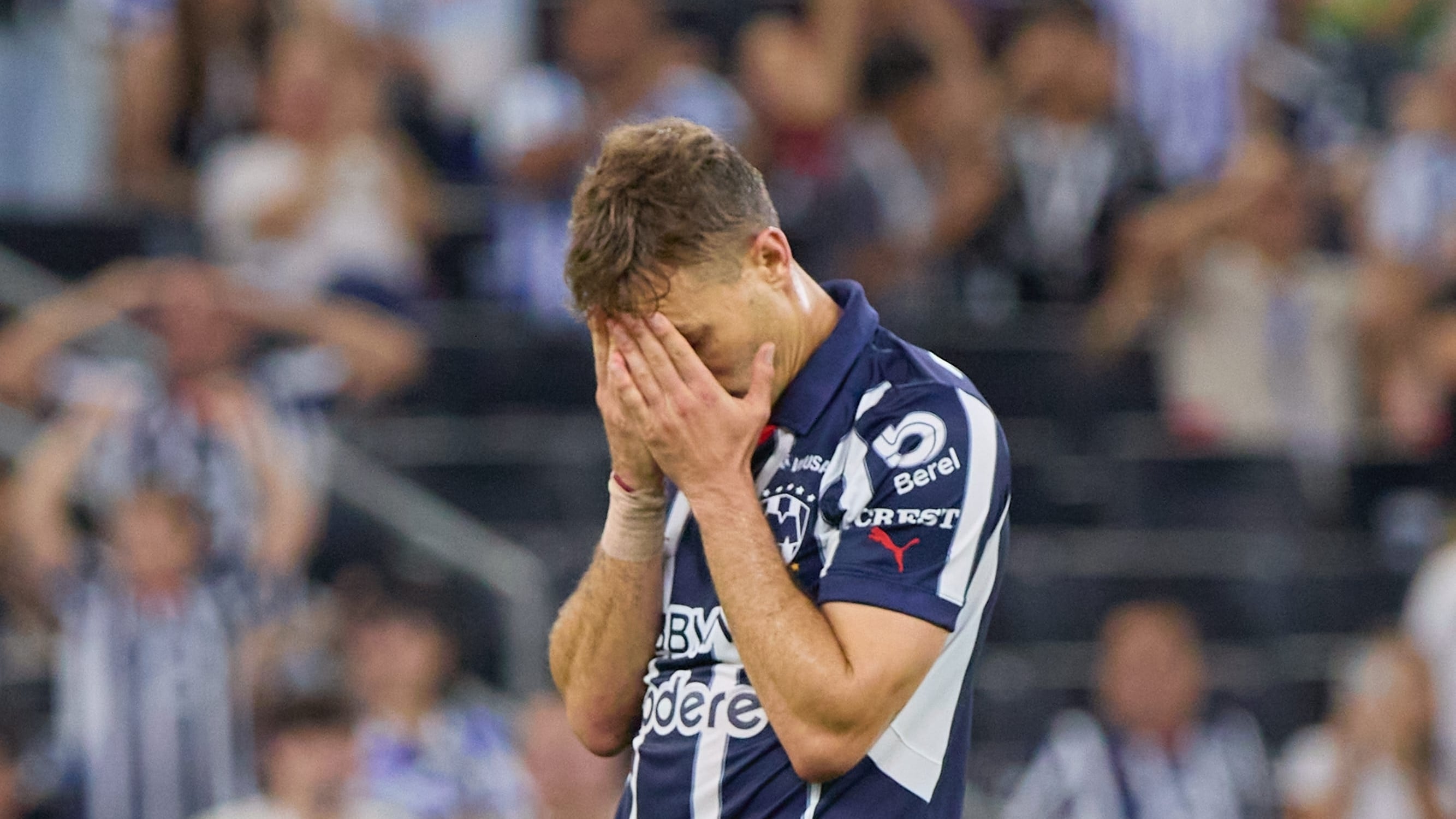 Sergio Canales, jugador de Rayados de Monterrey.