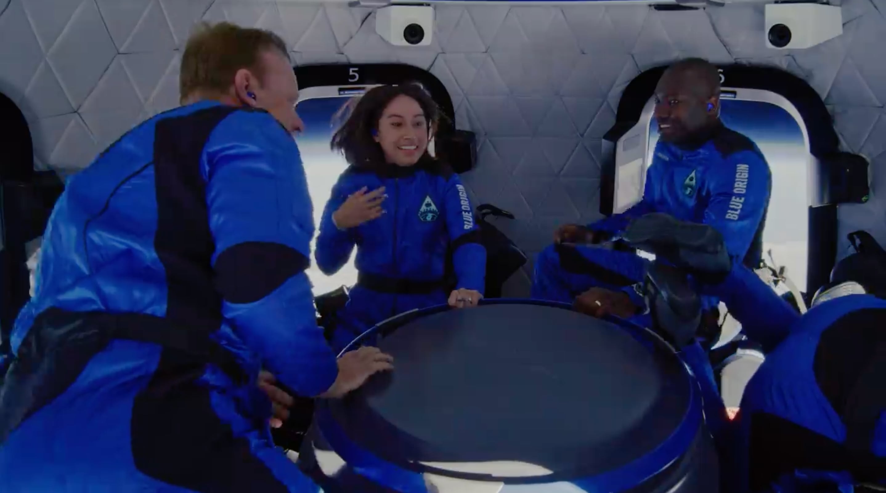 Reacción de Katya Echazarreta en el espacio