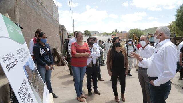 Entrega de apoyos por tromba y emergencia sanitaria