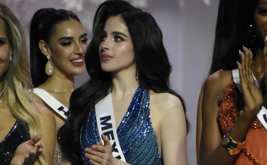 Fátima Bosch en la ceremonia de Bienvenida de Miss Universo 2025