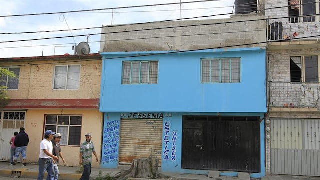 Testigos aseguran que la mujer trató de defender a sus hijos