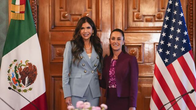 Kristi Noem y Claudia Sheinbaum en Palacio Nacional