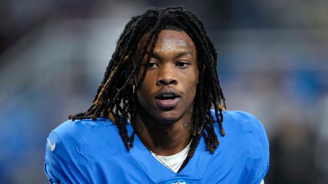 La NFL suspendió a Jameso Williams (Detroit Lions) y cuatro jugadores más por violar la política sobre apuestas de la liga.