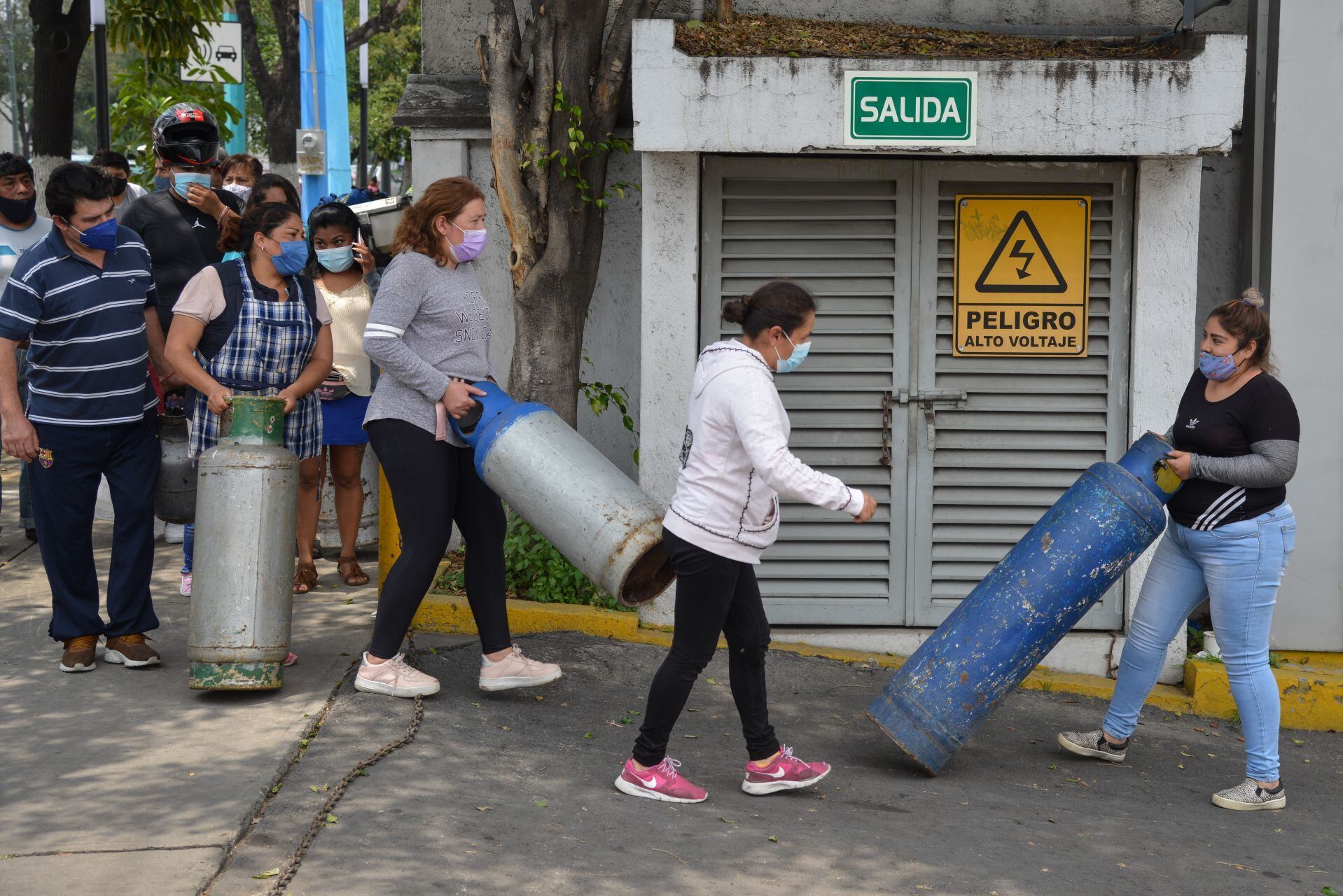 Gaseros levantan paro de Gas LP en CDMX.