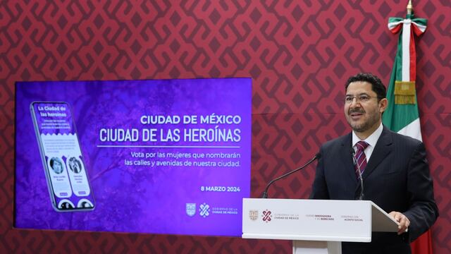 Martí Batres presenta “La ciudad de la heroínas”