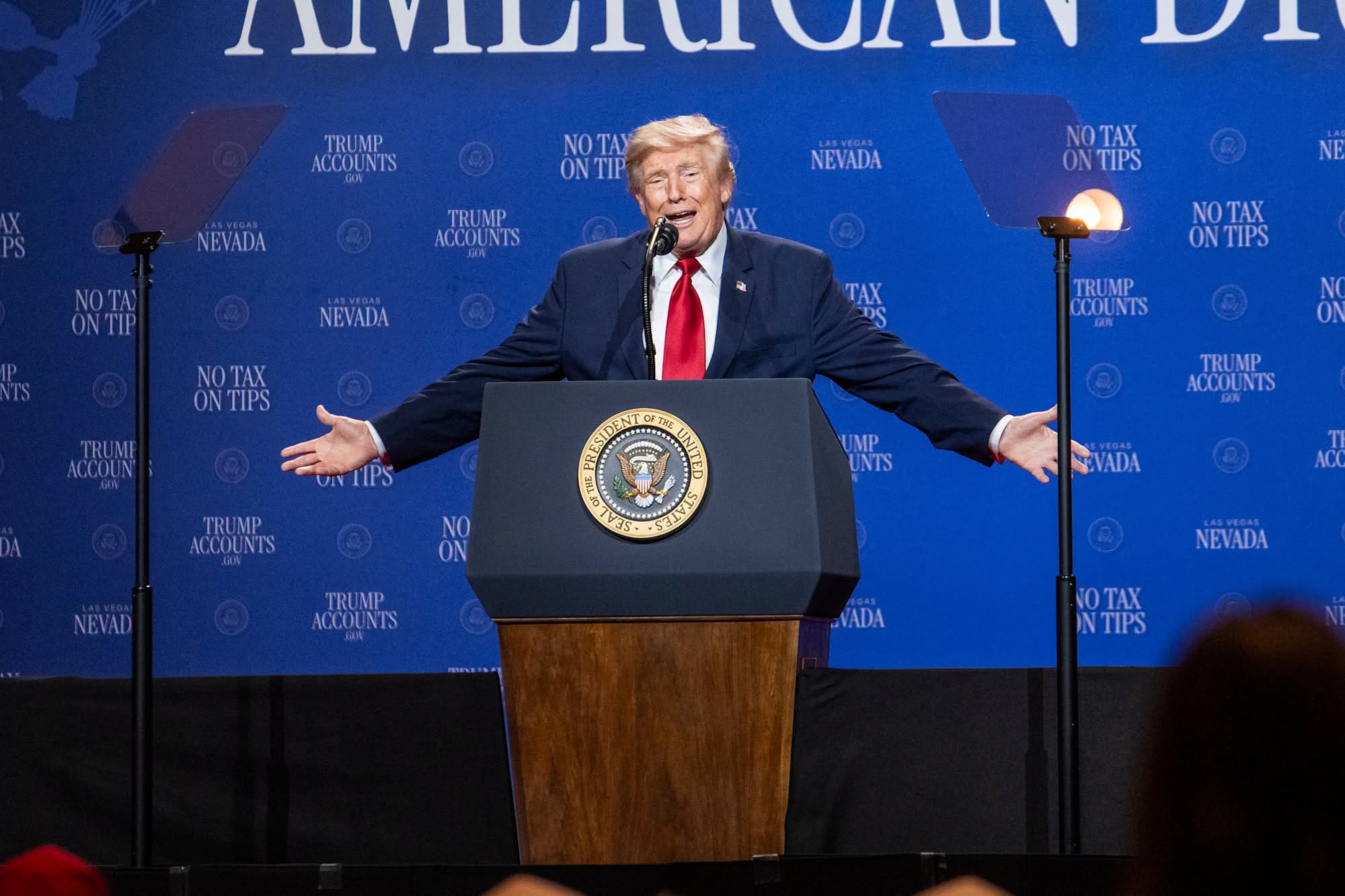 Trump acusa a Canadá de aprovecharse de Estados Unidos y lo tacha de “repugnante”