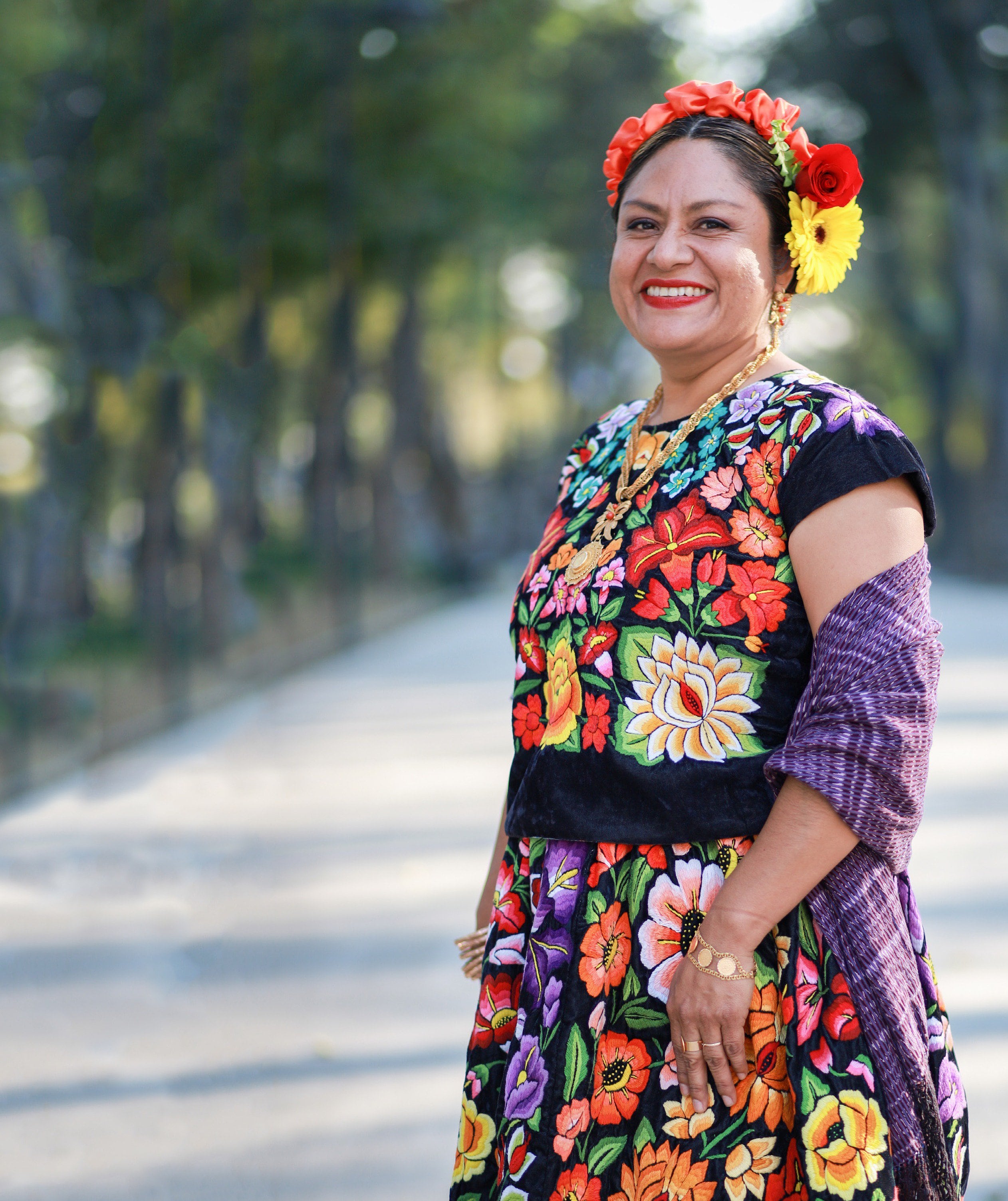Irma Santiago Pineda, poetisa zapoteca y activista
