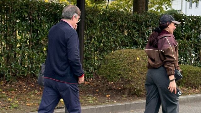 Marcelo Ebrard plantó a empresarios en Monterrey; andaba de paseo en Japón con su esposa