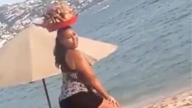 VENDEDORA BAILA TWERKING