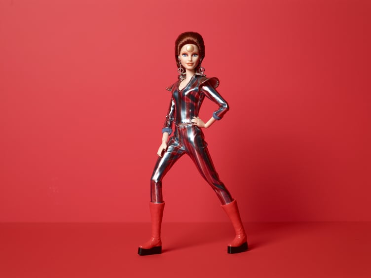 Barbie lanza muñeca inspirada en David Bowie