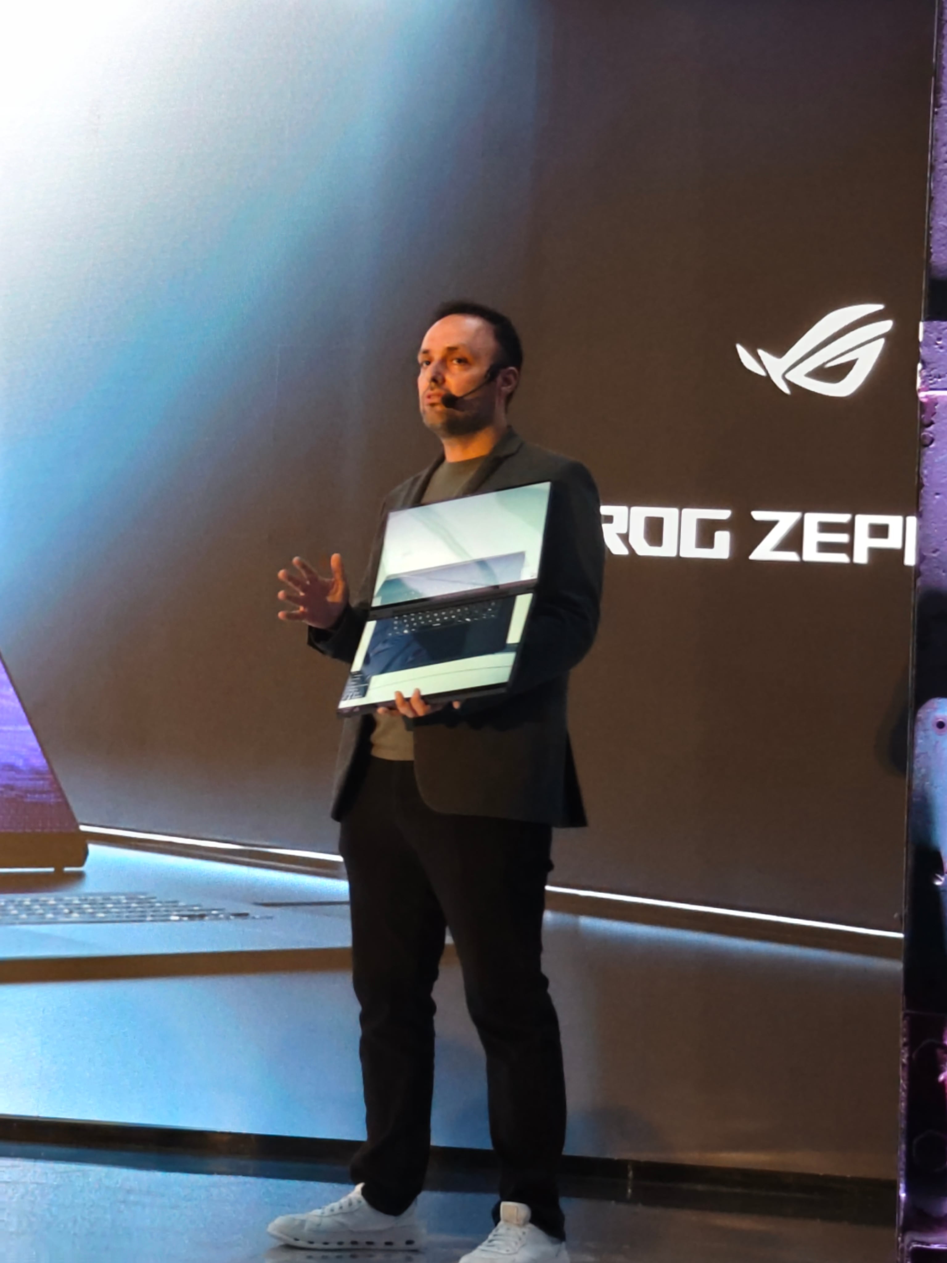 Presentación ASUS Zenbook Duo y ASUS Zephyrus Duo