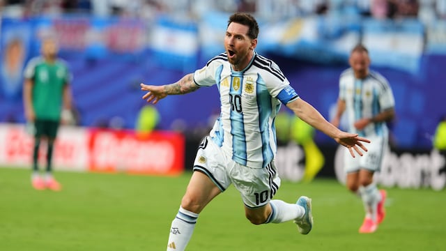 Un golazo le bastó a Messi para igualar una marca histórica de Cristiano Ronaldo.
