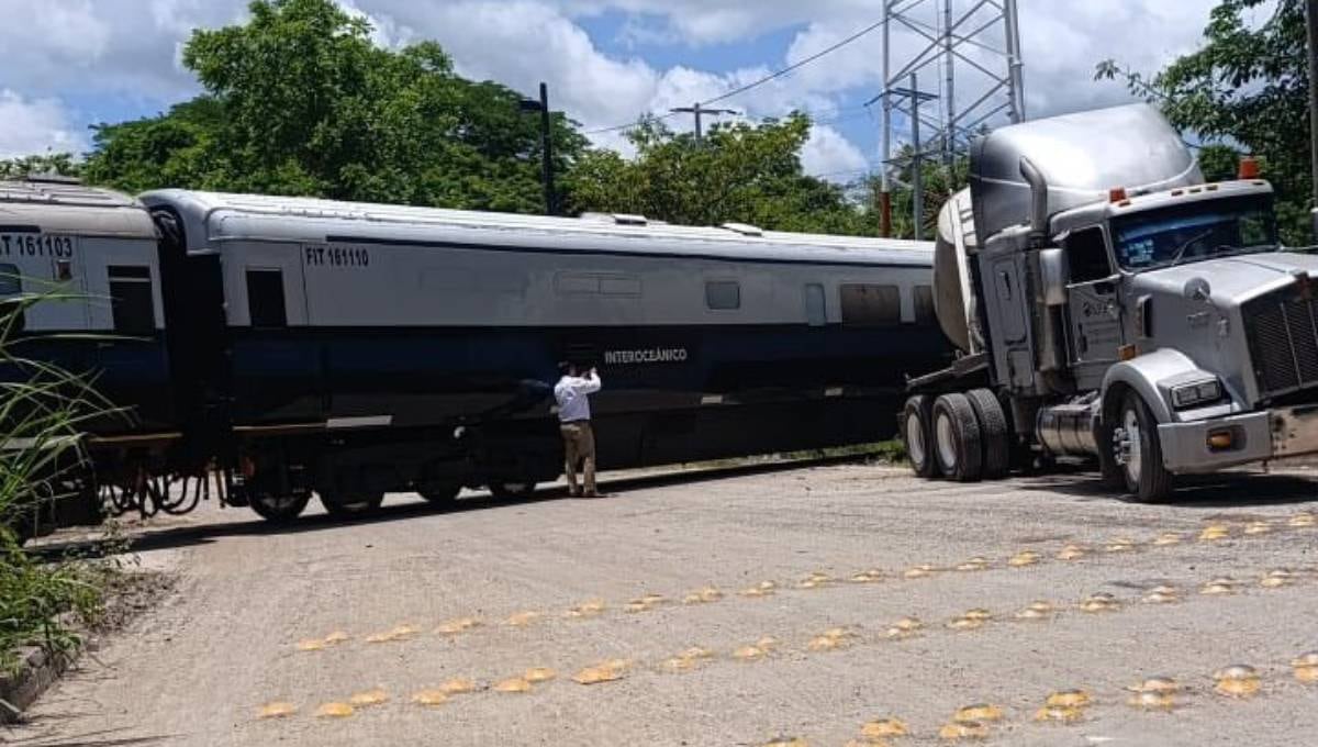 Tren Interoceánico chocó con tráiler en Macuspana, Tabasco