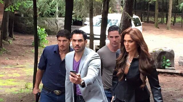 Elenco de la serie "Señora Acero"