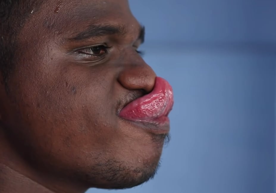 K Praveen, la persona con la lengua más larga del mundo