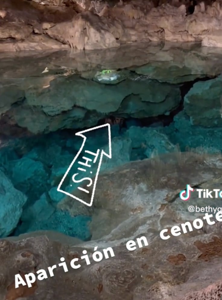 Extraña cara en cenote