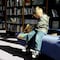 Niño le regala dinero a su maestra porque "no le pagan lo suficiente"