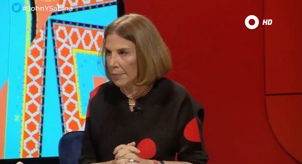 Sabina Berman no pudo aguantarse la carcajada cuando John Ackerman dijo que AMLO "lo inspiraba".
