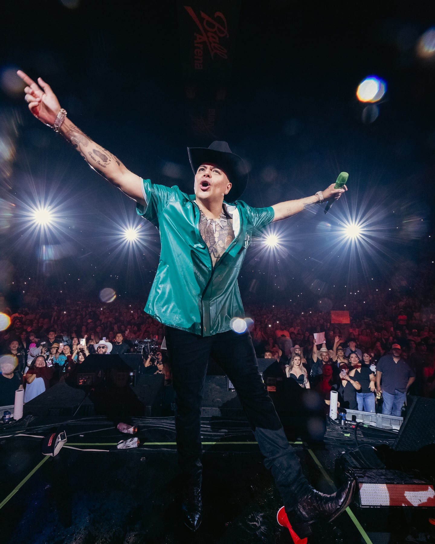 Eduin Caz, cantante de Grupo Firme.