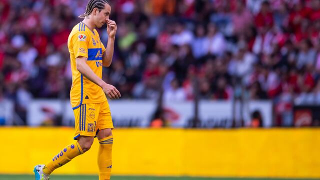 Sebastián Córdova expulsado ante Toluca