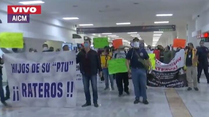 Trabajadores del aeropuerto protestan por falta de pago de utilidades
