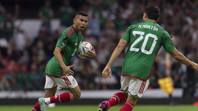 Orbelín Pineda y el Chucky Lozano tienen a México 2-2 ante Jamaica.