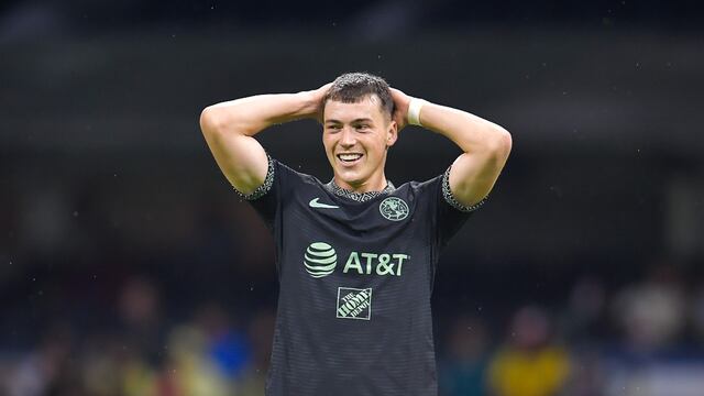 Federico Viñas en un partido del Club América