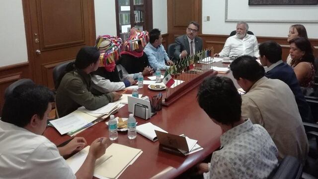 Reunión Encinas y Acteal