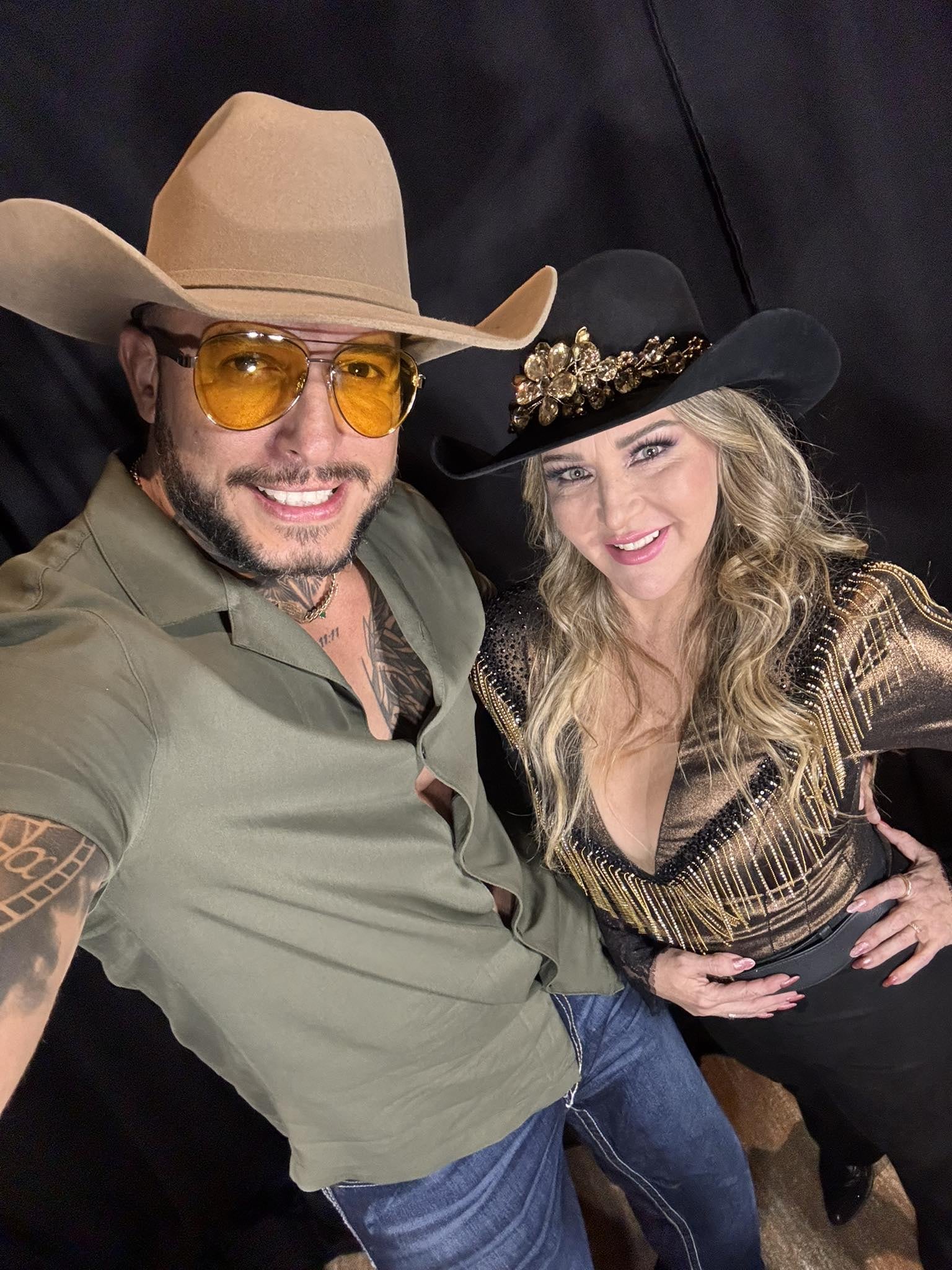 Cibad Hernández y Alicia Villarreal.