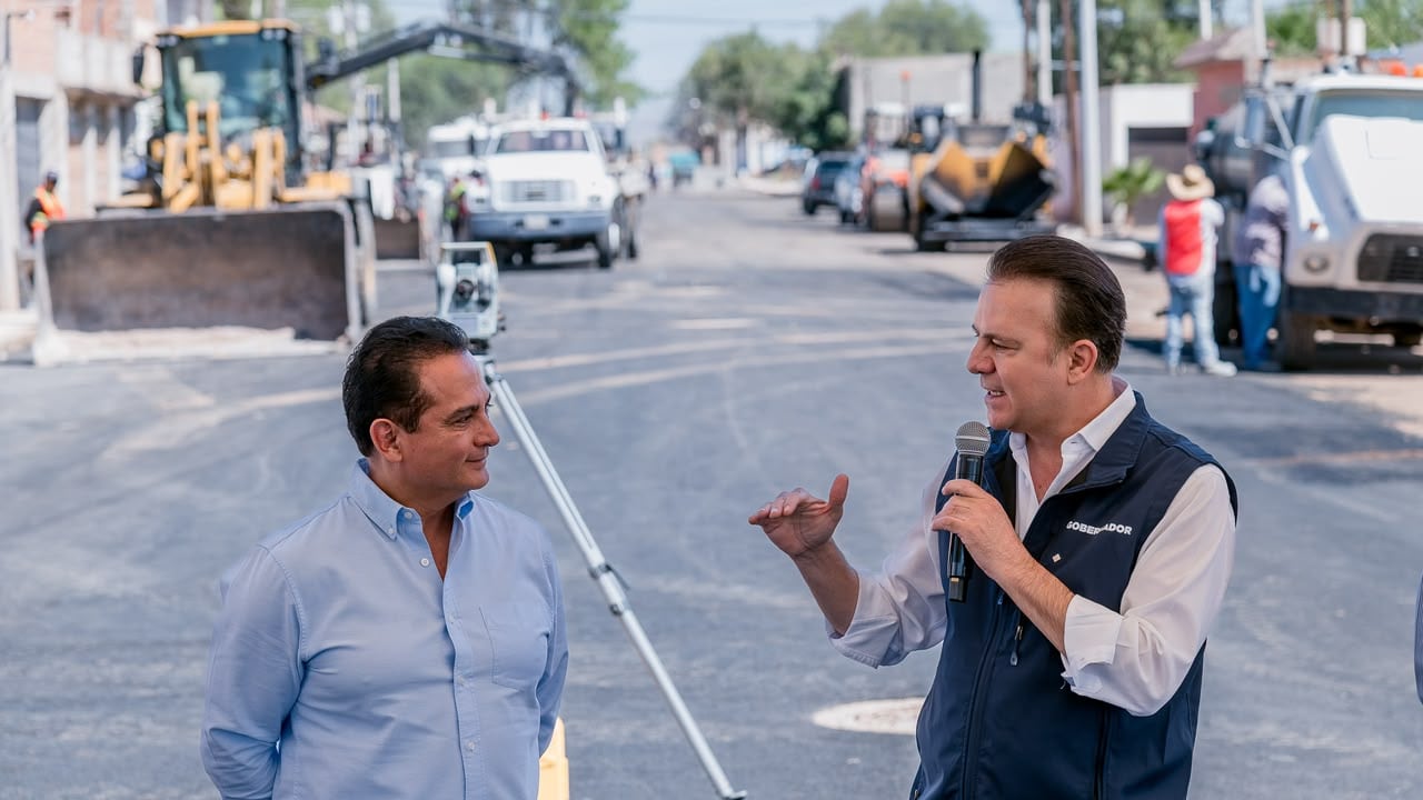 Esteban Villegas y Toño Ochoa supervisan avances de Paseo de la Ferrería