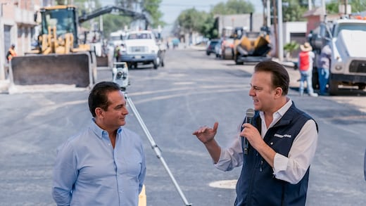 Esteban Villegas y Toño Ochoa supervisan avances de Paseo de la Ferrería