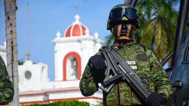 Una filtración de Guacamaya leaks reveló que la Sedena removió a un teniente por opinar que el gobierno de AMLO hace “puras chingaderas”.