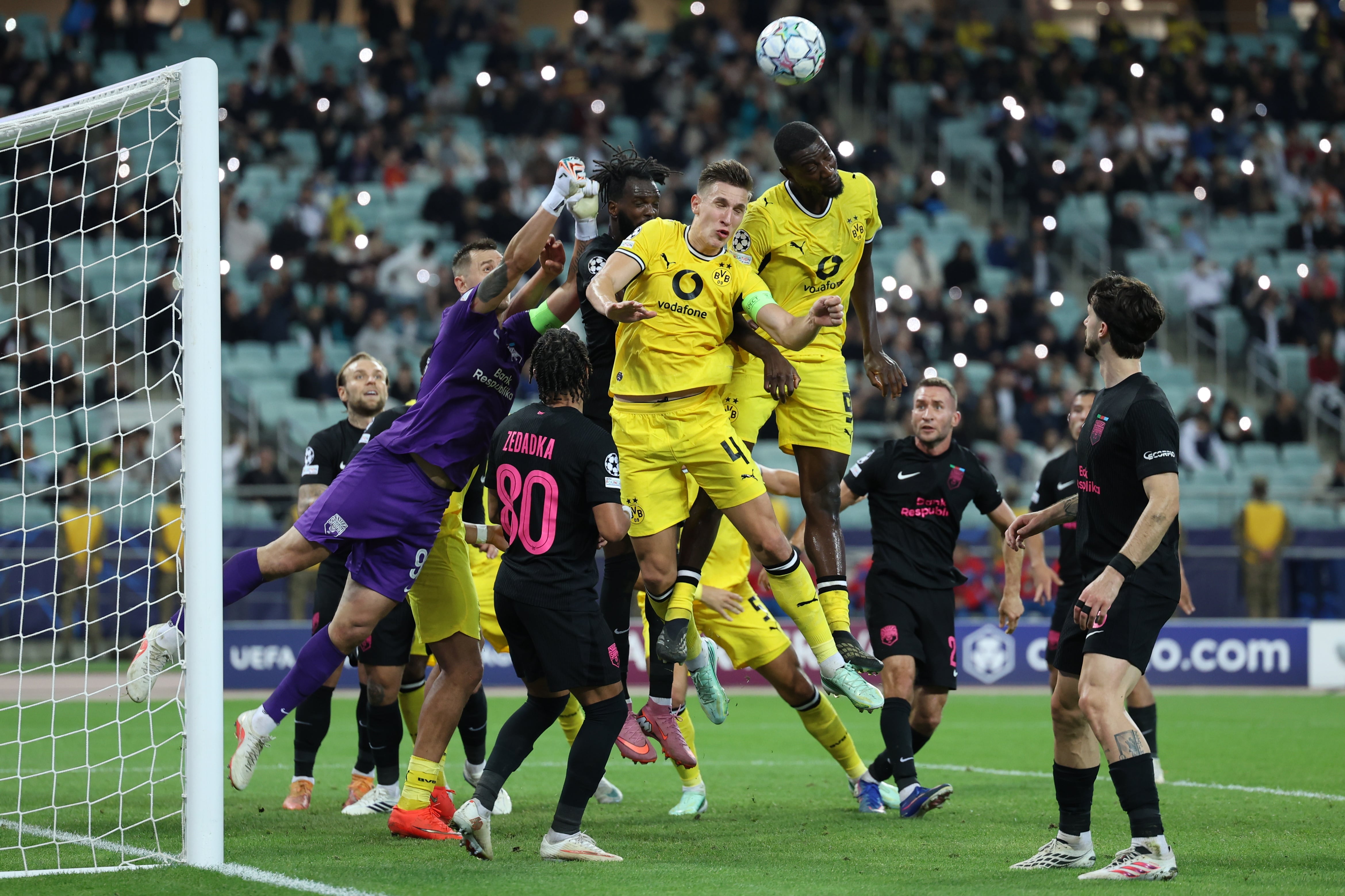 Un duro partido enfrentó el Borussia Dortmund en la cancha del Sabah
