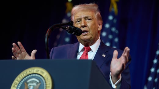 Trump se abre al diálogo con Delcy Rodríguez por suministro de petróleo