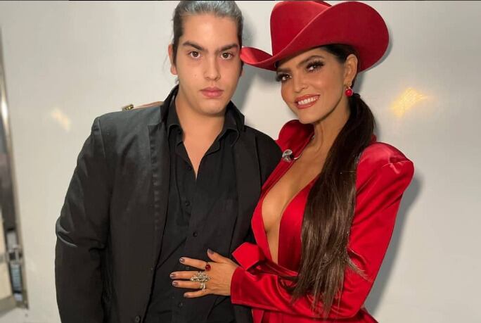 José Emilio Fernández Levy y Ana Bárbara