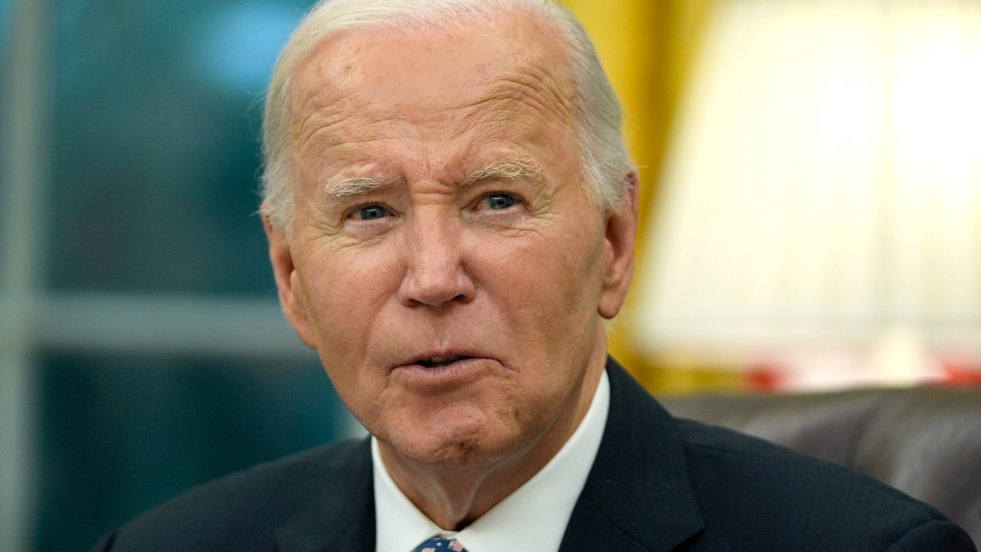 Joe Biden reapareció tras su diagnostico de cáncer y así se le vio