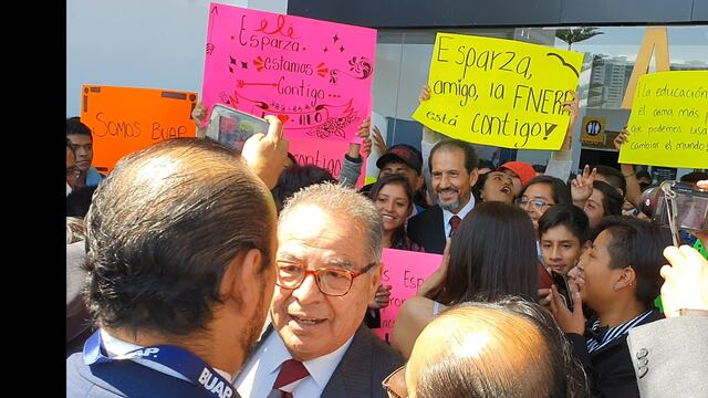 Alfonso Esparza.