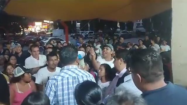 FAMILIAS DE COCOTITLÁN FUERON VÍCTIMAS DE FRAUDE  Y QUIEREN LINCHAR A SU ALCALDE