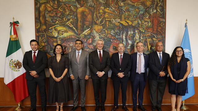 Reunión de Juan Ramón de la Fuente con alto comisionado de la ONU para refugiados