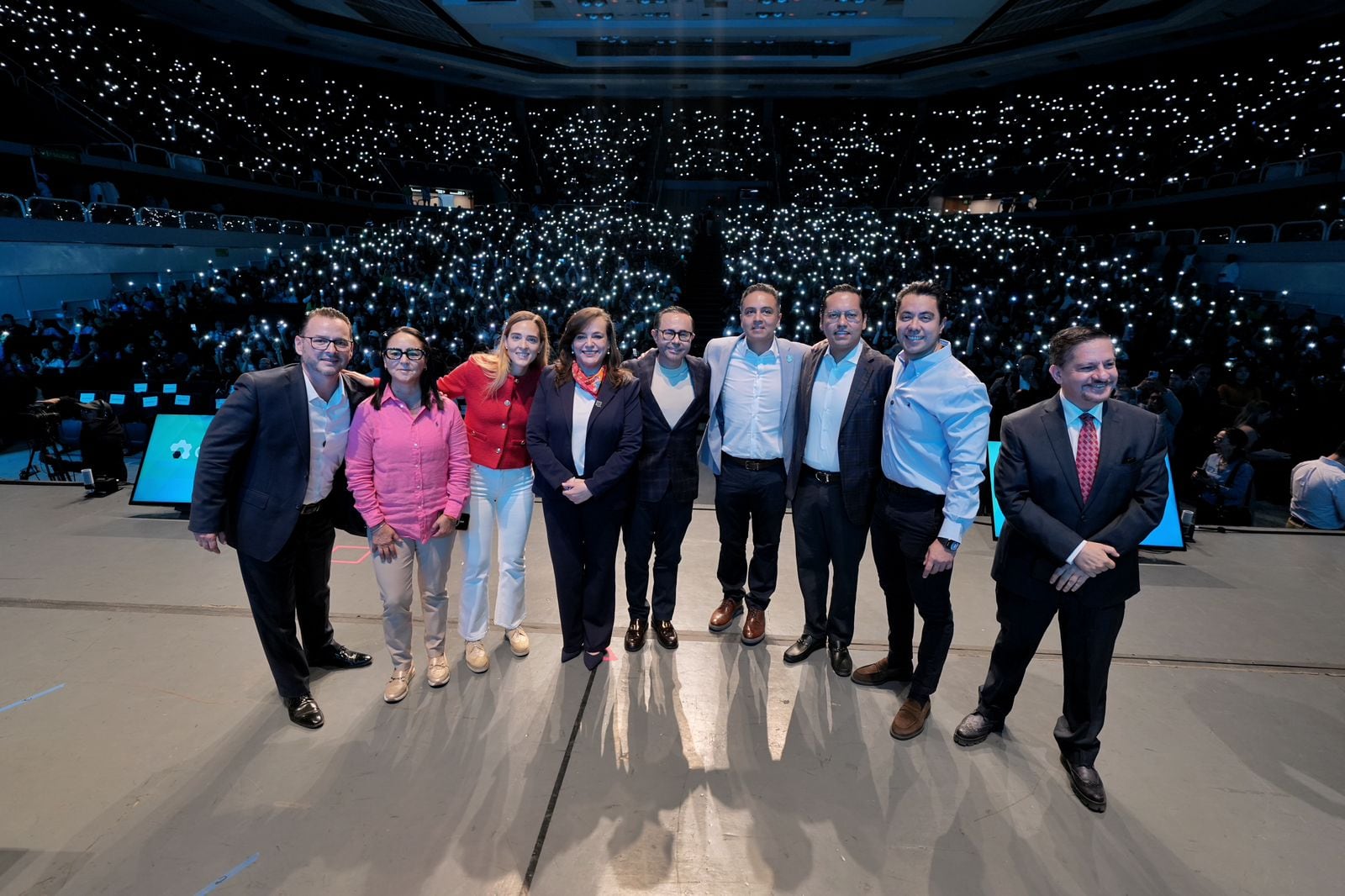 Felifer Macías impulsa talento de jóvenes durante Cumbre UAQ 2026.