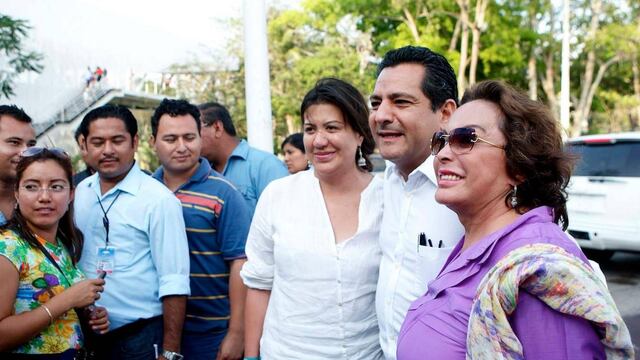 Mónica Arriola, hija de la exlideresa del SNTE.