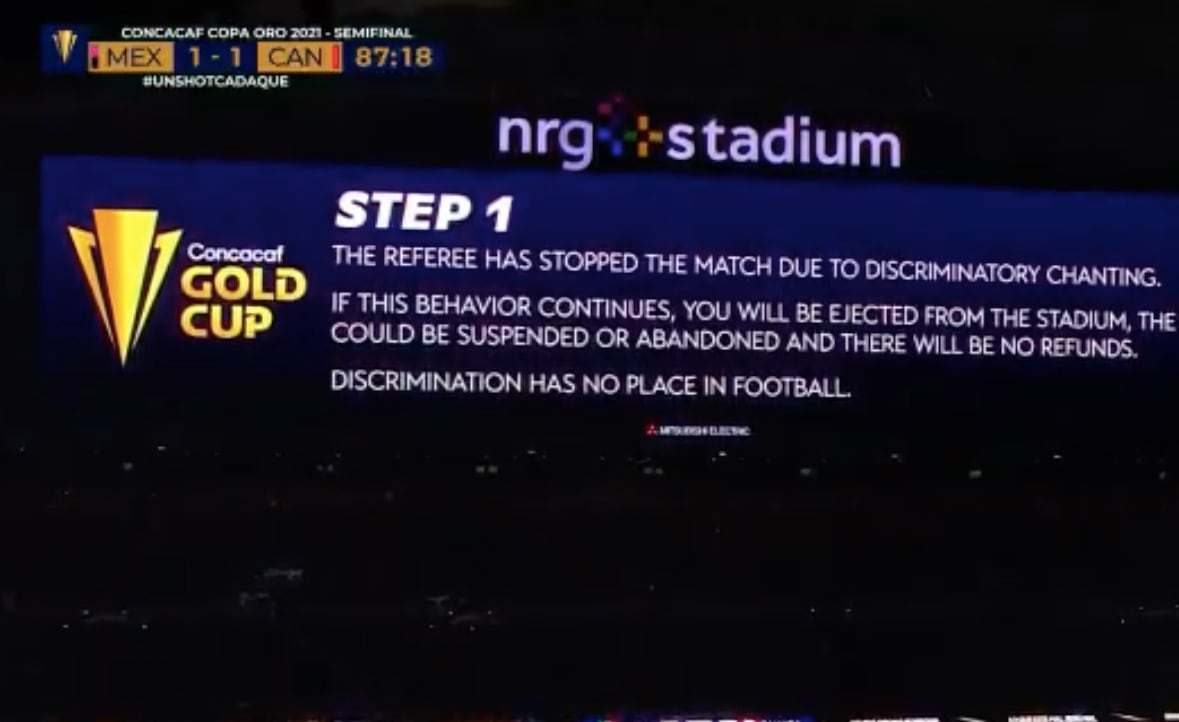 El México vs Canadá fue suspendido unos minutos por el grito homofóbico.