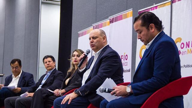 Dialogo de Gustavo de Hoyos Walther en Confío en México