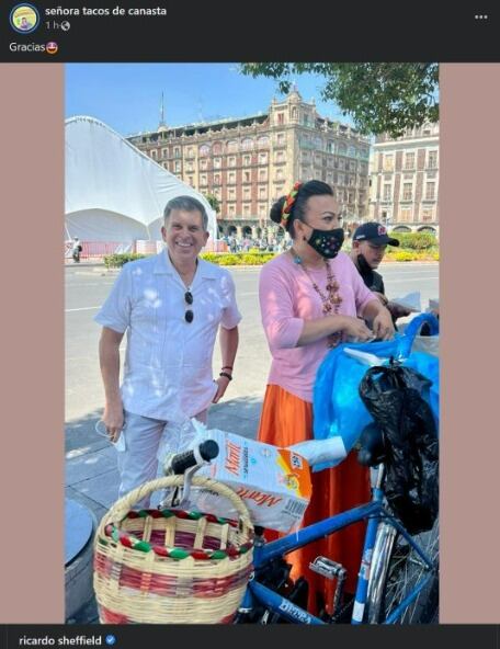 Ricardo Sheffield y Lady Tacos de Canasta