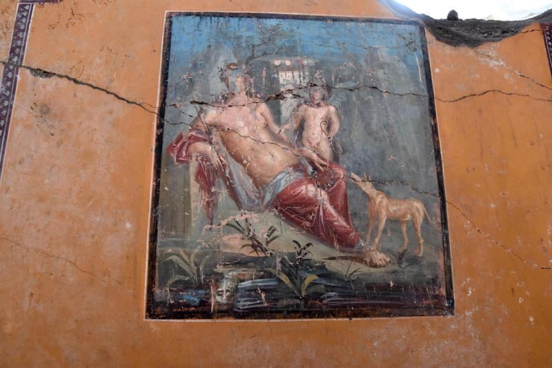 El vanidoso Narciso es hallado en un atrio antiguo de Pompeya