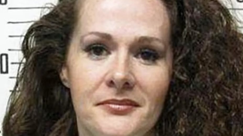 Christa Pike sobrevive a dos dosis letales; abogados intentan frenar su ejecución